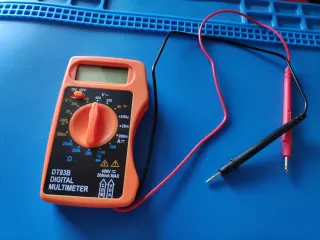 What's inside Digital Multimeter DT83B? #Teardown