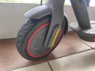 Replace front wheel Mi Electric Scooter (all models)
