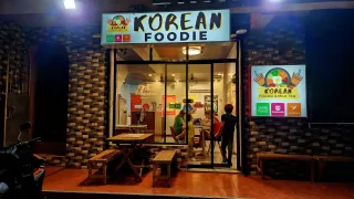 Korean Foodie: Review